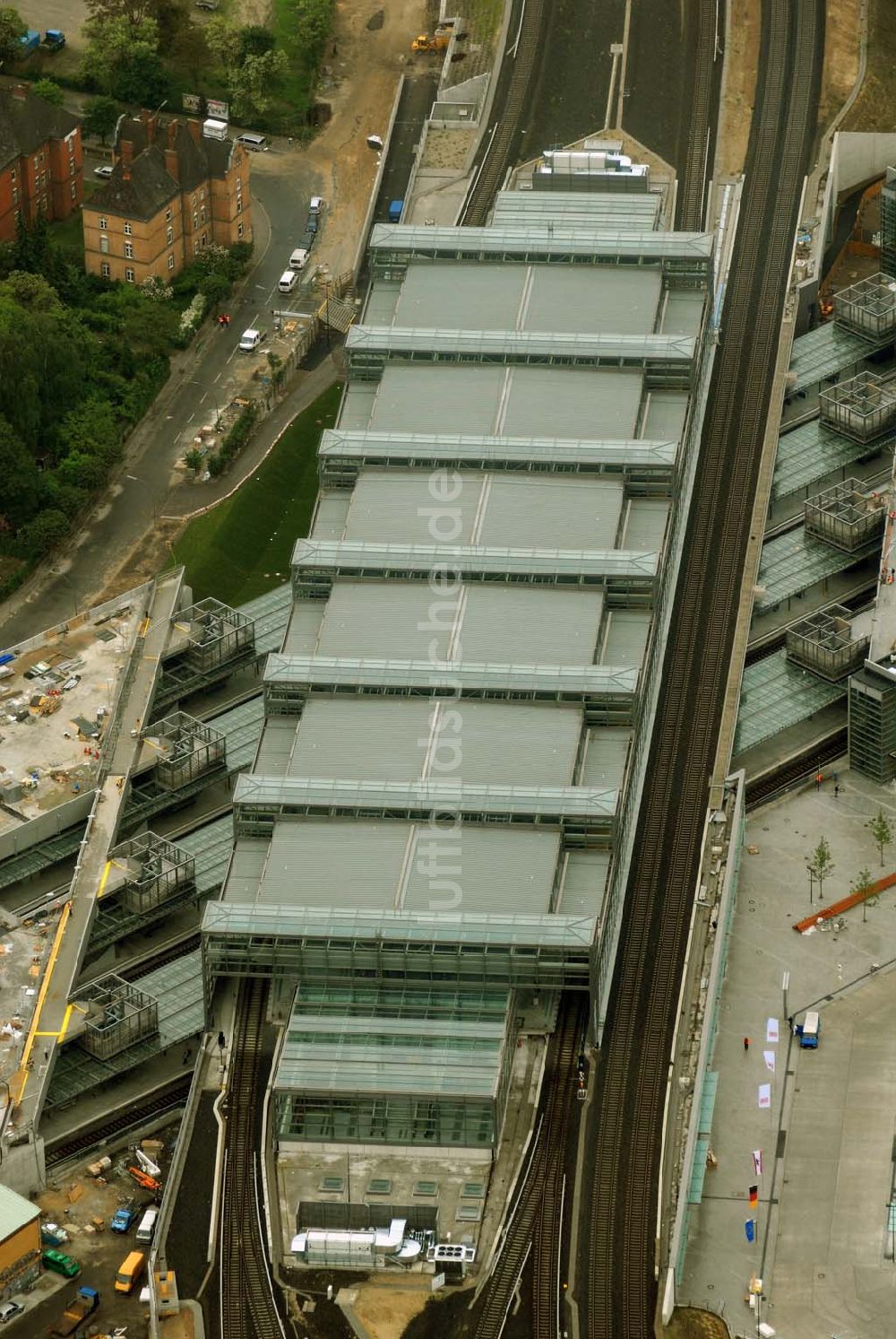 Berlin-Tempelhof von oben - Einweihung Berliner Südkreuz / Bahnhof Papestrasse