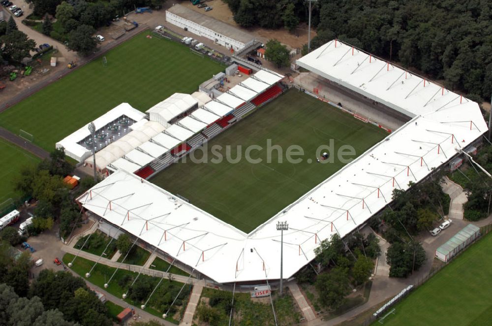 Berlin von oben - Einweihung Stadion Alte Försterei des 1. FC Union in Berlin-Köpenick