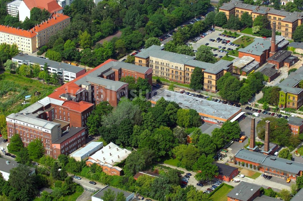 Luftaufnahme Berlin - Einwohnermeldeamt in Prenzlauer Berg in Berlin