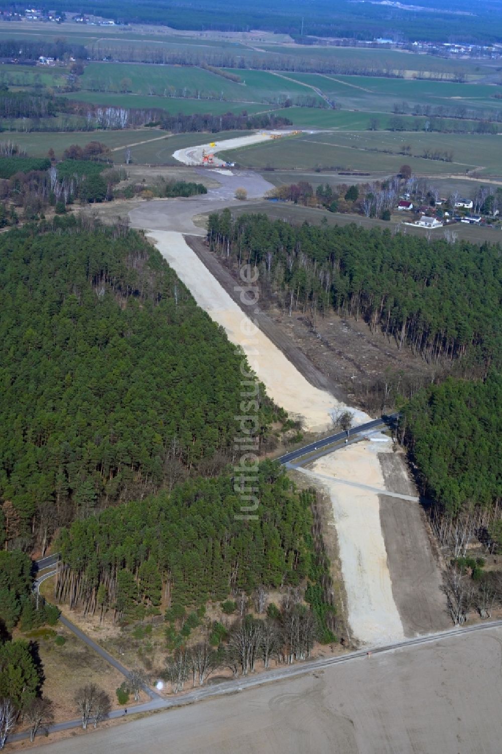 Luftaufnahme Friedersdorf - Eisenbahn - Unterquerung der neuen Europäischen Gas-Anbindungsleitung ( Eugal ) in Friedersdorf im Bundesland Brandenburg, Deutschland