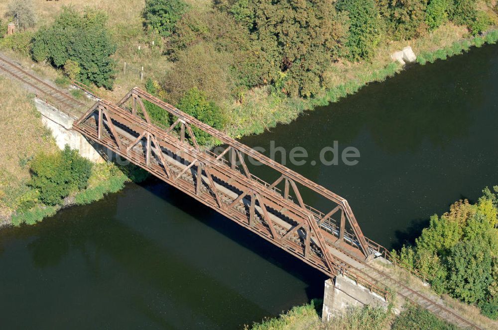 GÜSEN aus der Vogelperspektive: Eisenbahnbrücke Güsen-Jerichow