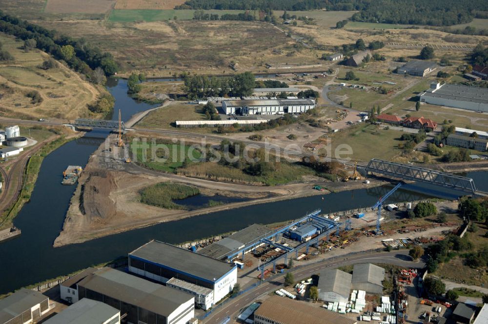 GENTHIN von oben - Eisenbahnbrücken Roßdorfer Altkanal und Genthin-Jerichow