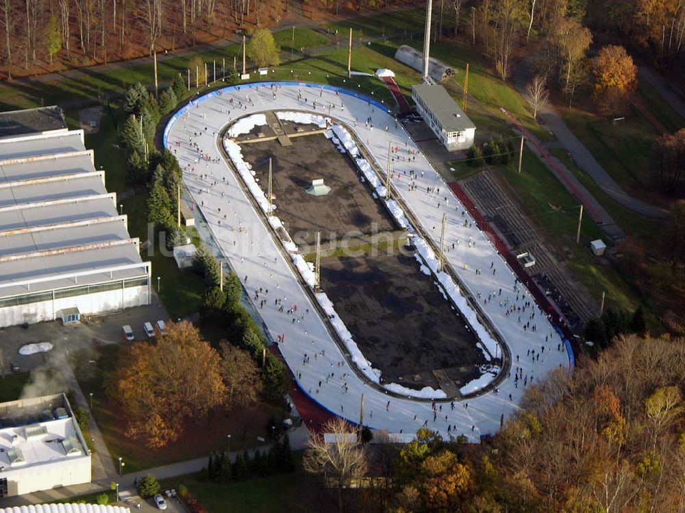 Chemnitz aus der Vogelperspektive: Eisoval und Eishalle der Eissport und Freizeit GmbH Chemnitz