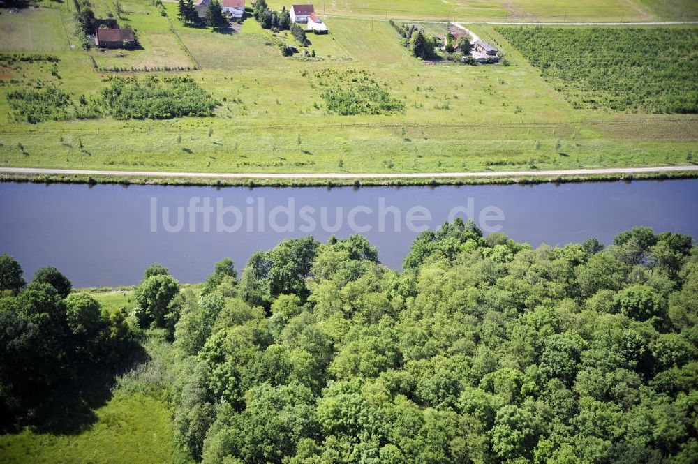 Luftbild Genthin - Elbe-Havel-Kanal / Canal bei Genthin