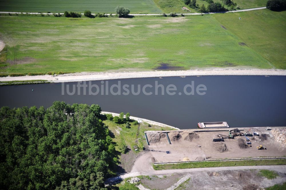 Luftbild Genthin - Elbe-Havel-Kanal / Canal bei Genthin