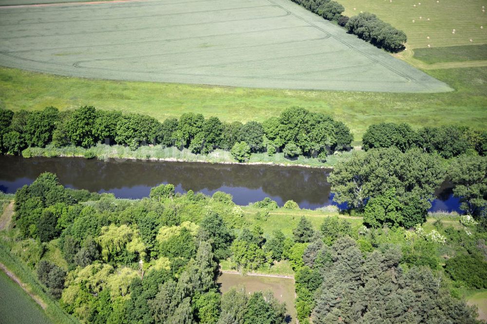 Luftbild Zerben - Elbe-Havel-Kanal / Canal bei Zerben