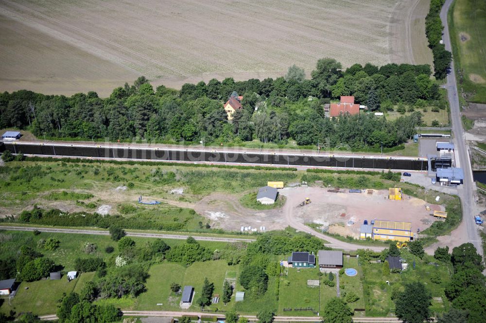 Zerben von oben - Elbe-Havel-Kanal / Canal bei Zerben