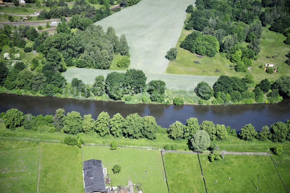 Zerben aus der Vogelperspektive: Elbe-Havel-Kanal / Canal bei Zerben