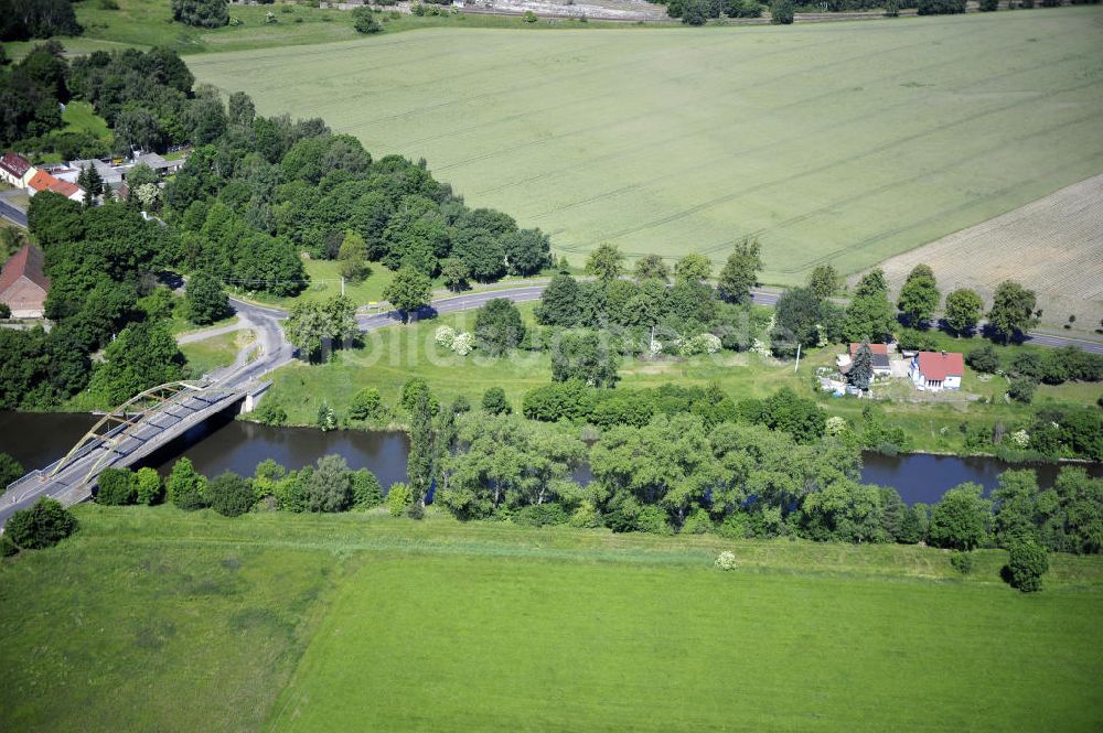 Zerben von oben - Elbe-Havel-Kanal / Canal bei Zerben