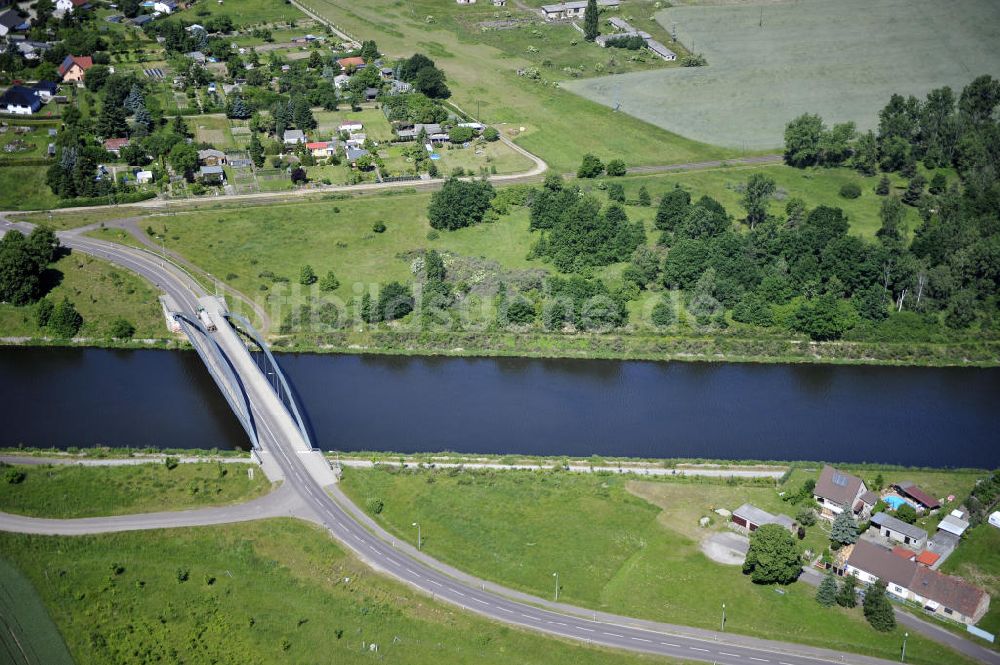 Luftbild Zerben - Elbe-Havel-Kanal / Canal bei Zerben