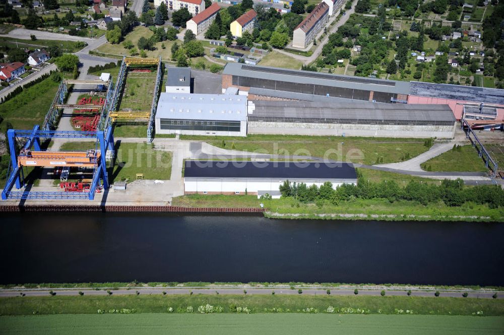 Zerben von oben - Elbe-Havel-Kanal / Canal bei Zerben