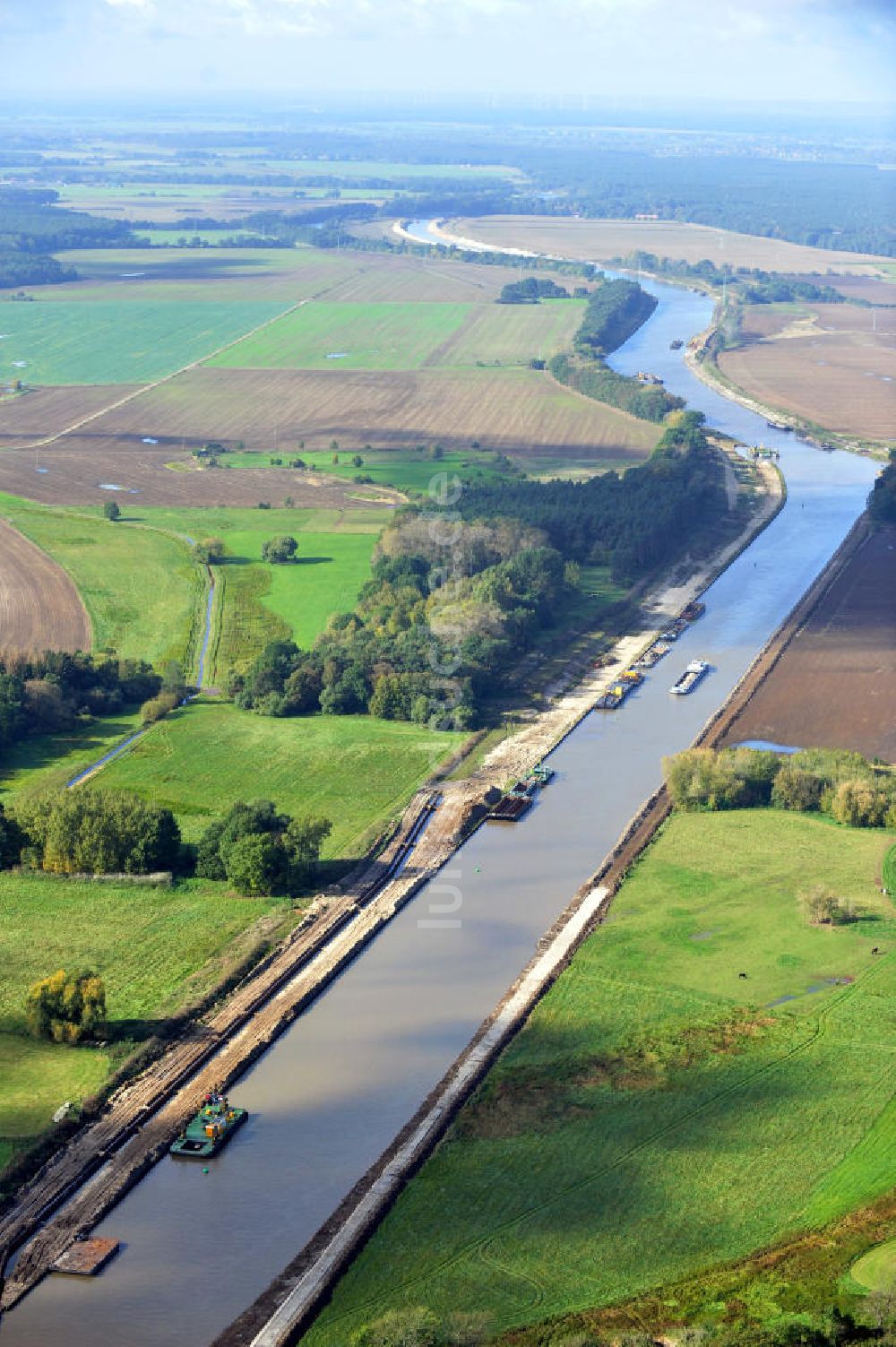 Genthin von oben - Elbe-Havel-Kanal Streckenausbau bei Genthin