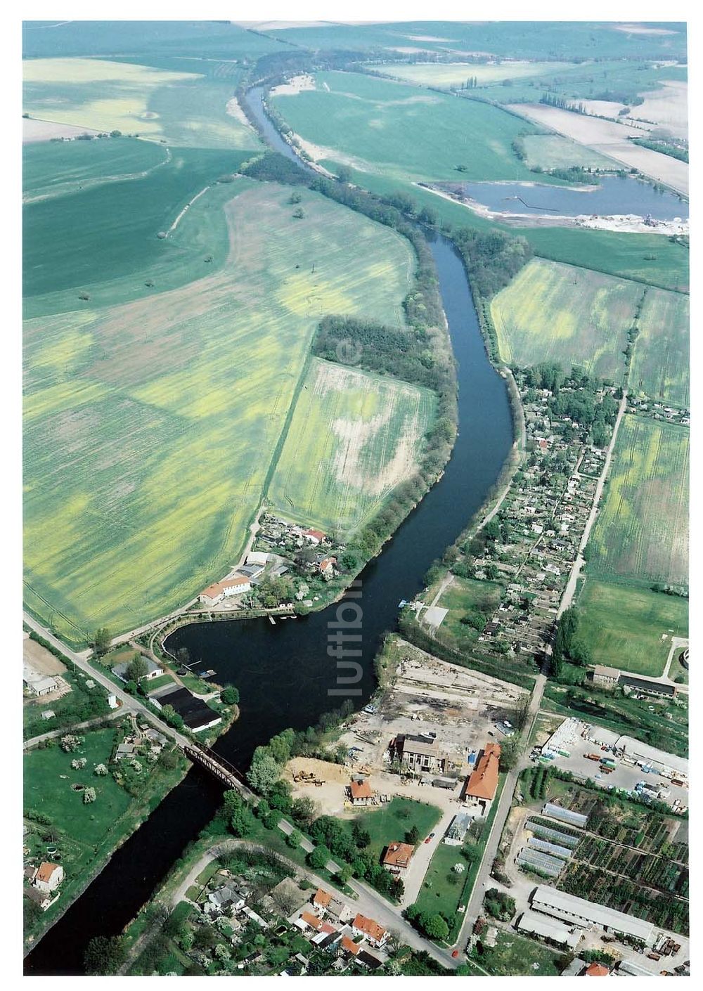 Burg aus der Vogelperspektive: Elbe - Havel - Kanal - Verlauf in Burg