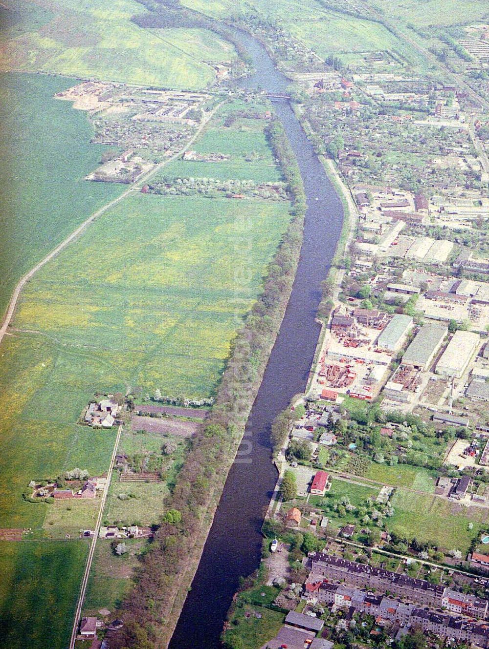 Burg von oben - Elbe - Havel - Kanal - Verlauf in Burg