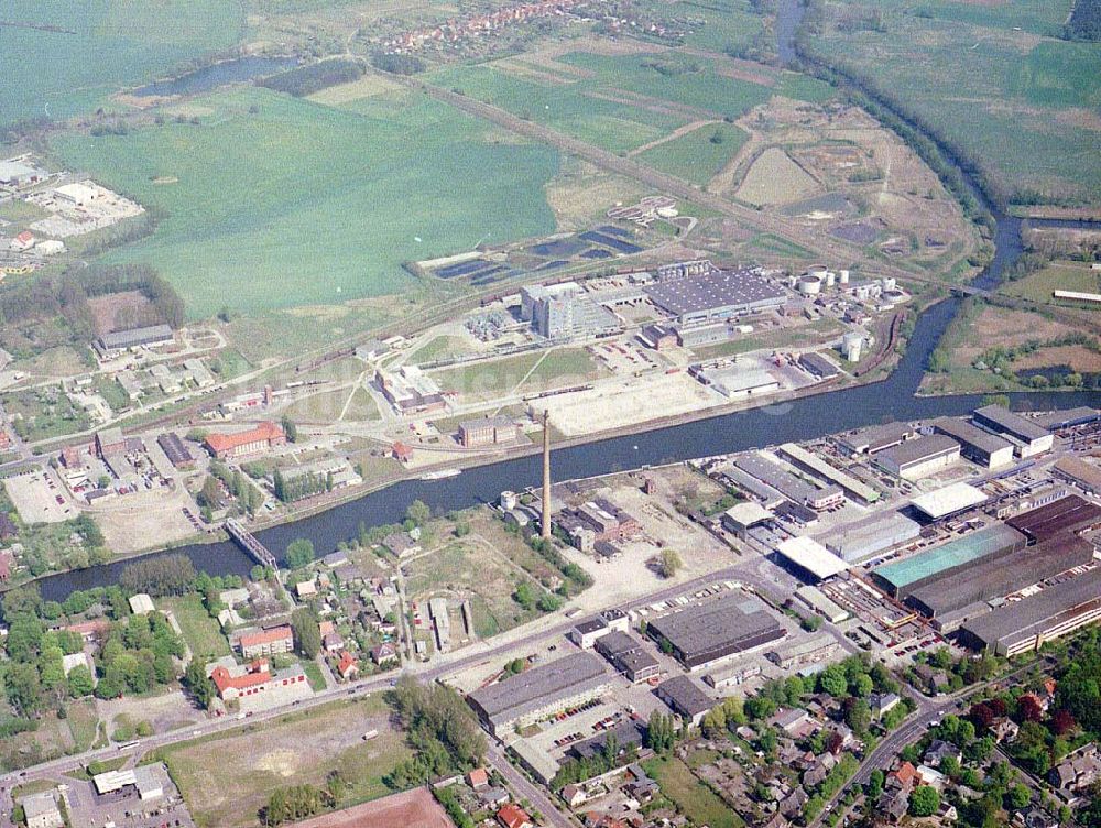 Genthin von oben - Elbe - Havel - Kanal - Verlauf in Genthin