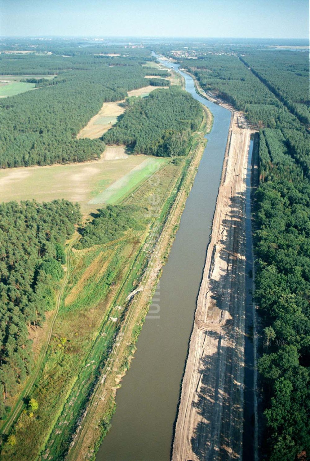 Luftbild Genthin - Elbe-Havel-Kanal westlich von Genthin