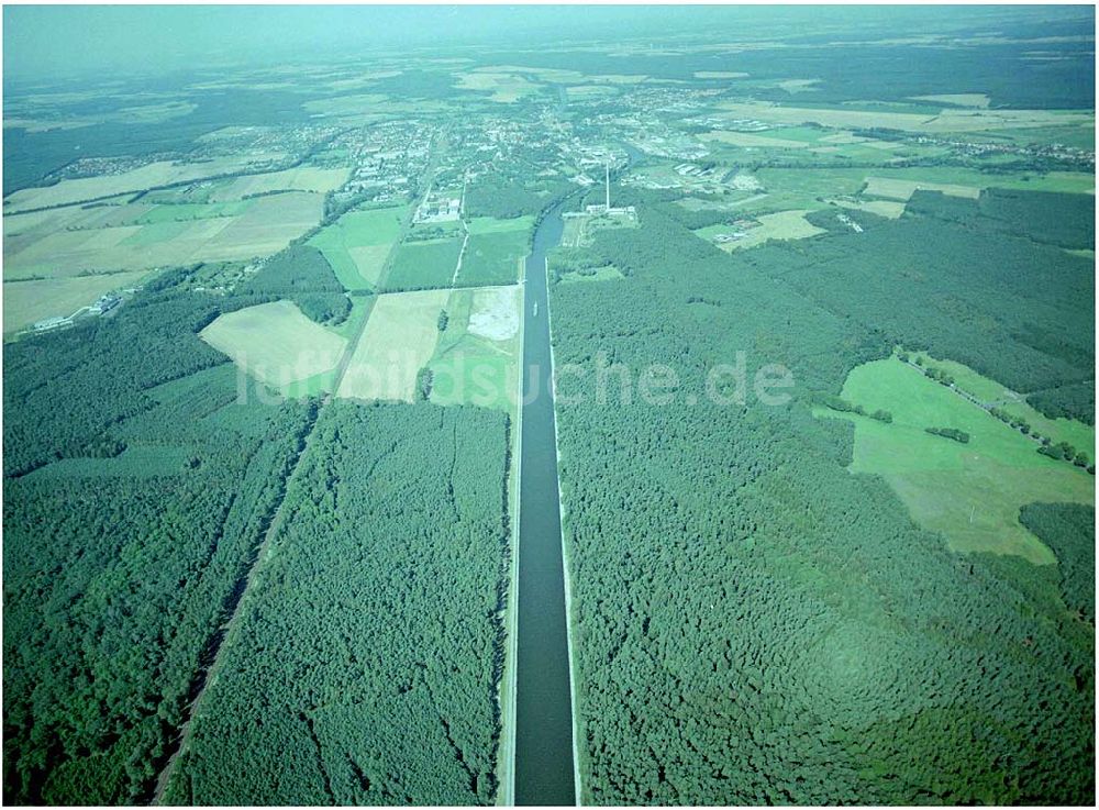 Genthin von oben - Elbe - Havelkanal östlich von Genthin