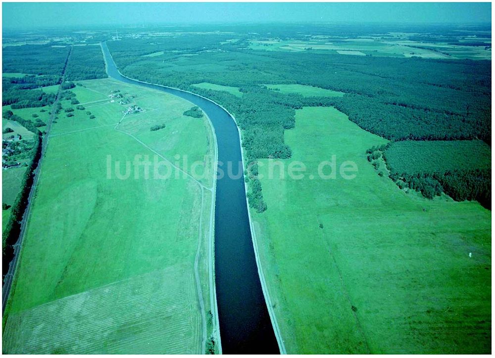 Genthin aus der Vogelperspektive: Elbe - Havelkanal östlich von Genthin