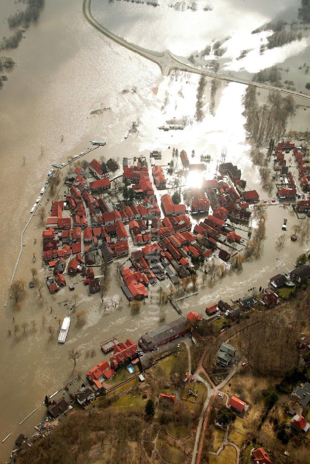 Hitzacker von oben - Elbe-Hochwasser Hitzacker