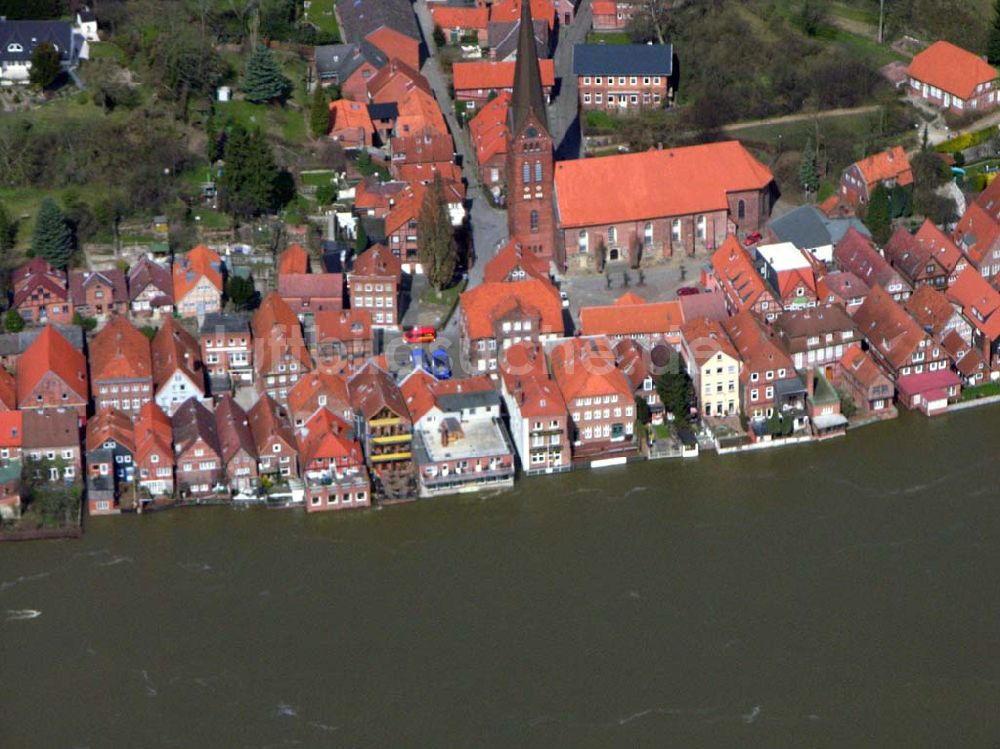 Luftaufnahme Lauenburg - Elbhochwasser in Lauenburg / Schleswig-Holstein