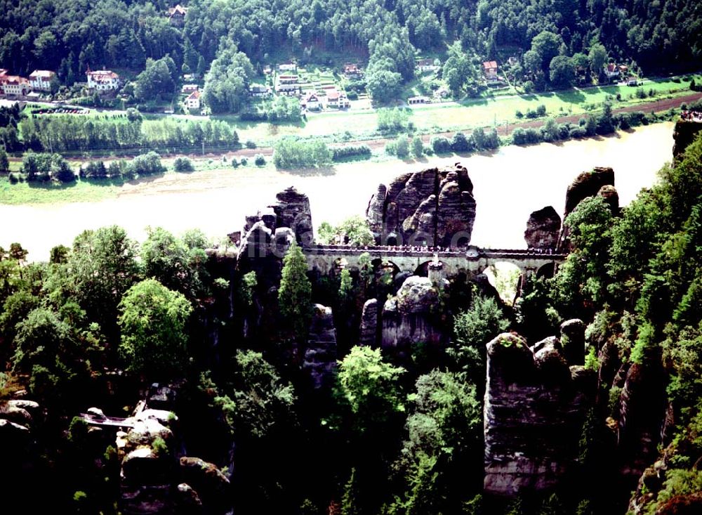 Luftbild Bad Schandau / Sachsen - Elbsandsteingebirge bei Bad Schandau / Sachsen - 15.08.2002