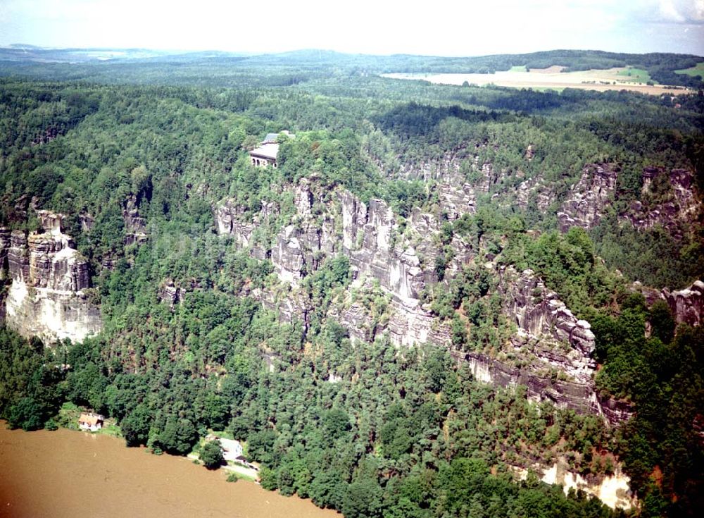 Bad Schandau / Sachsen von oben - Elbsandsteingebirge bei Bad Schandau / Sachsen - 15.08.2002