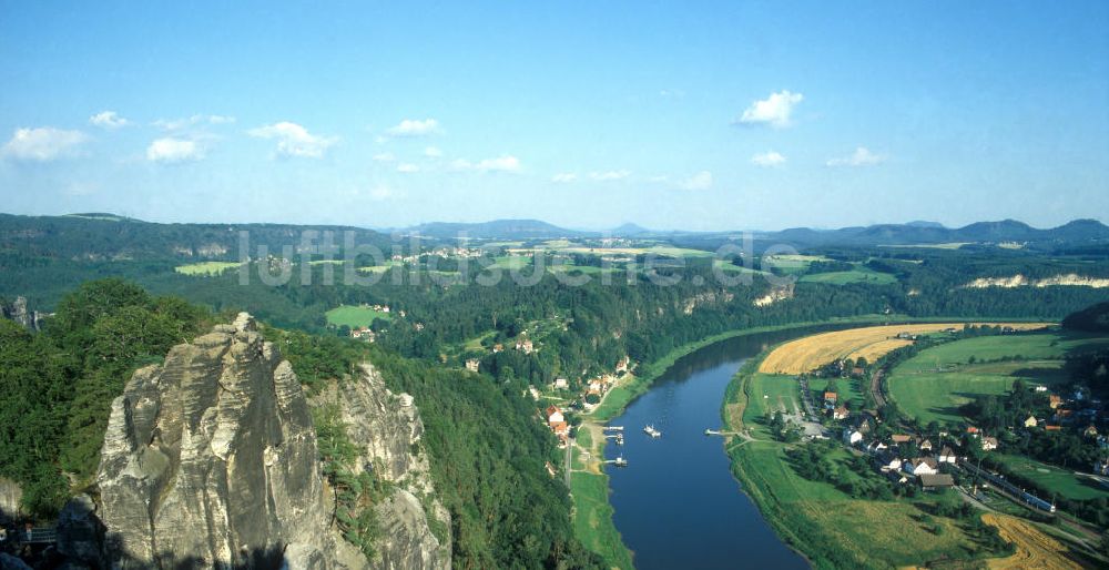 Niederrathen aus der Vogelperspektive: Elbsandsteingebirge bei Niederrathen in Sachsen