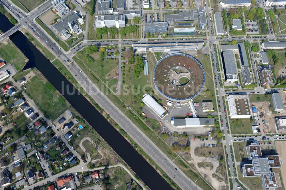 Luftbild Berlin Adlershof - Elektronen- Speicherring BESSY in Berlin-Adlershof