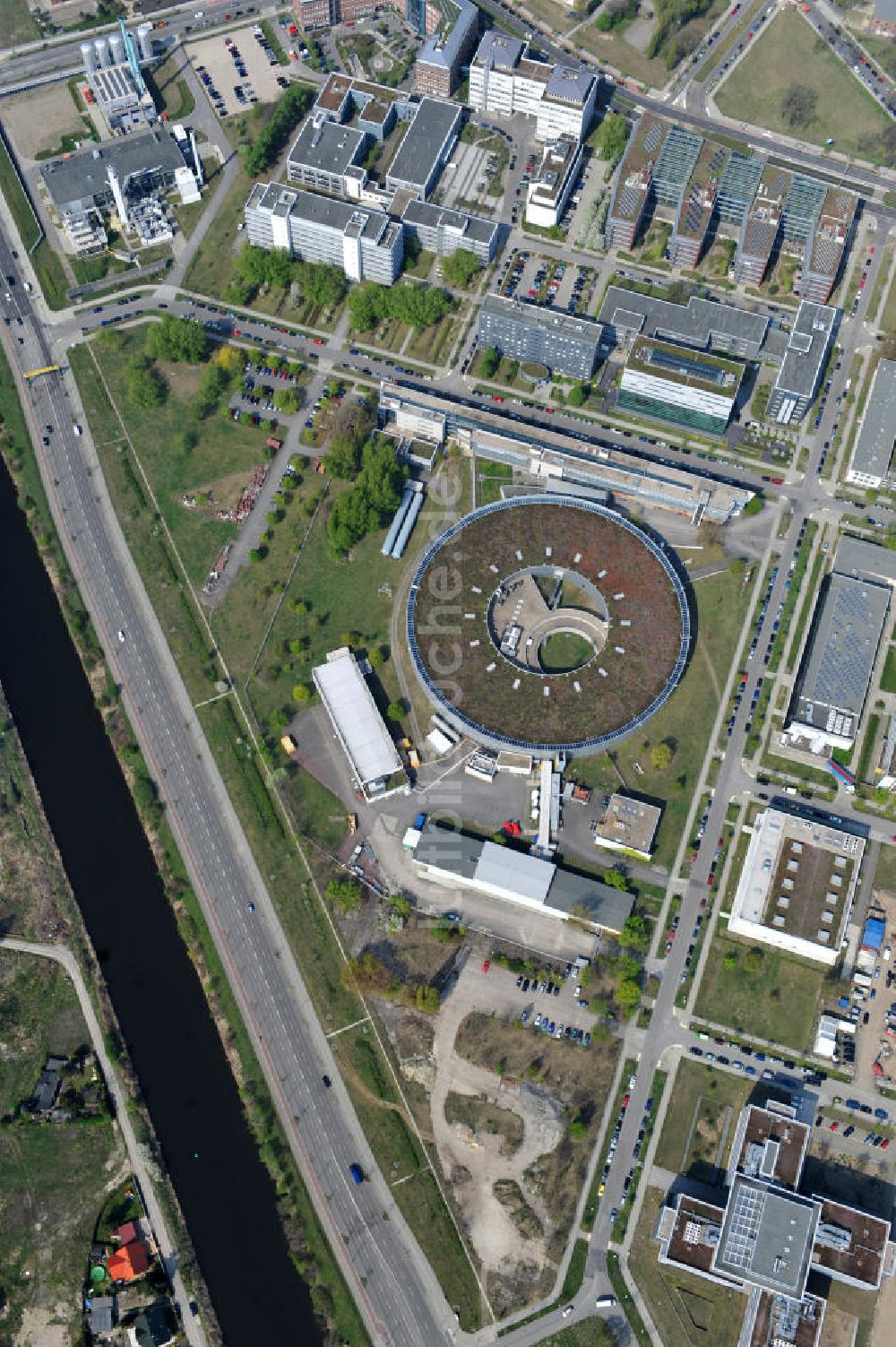 Luftaufnahme Berlin Adlershof - Elektronen- Speicherring BESSY in Berlin-Adlershof