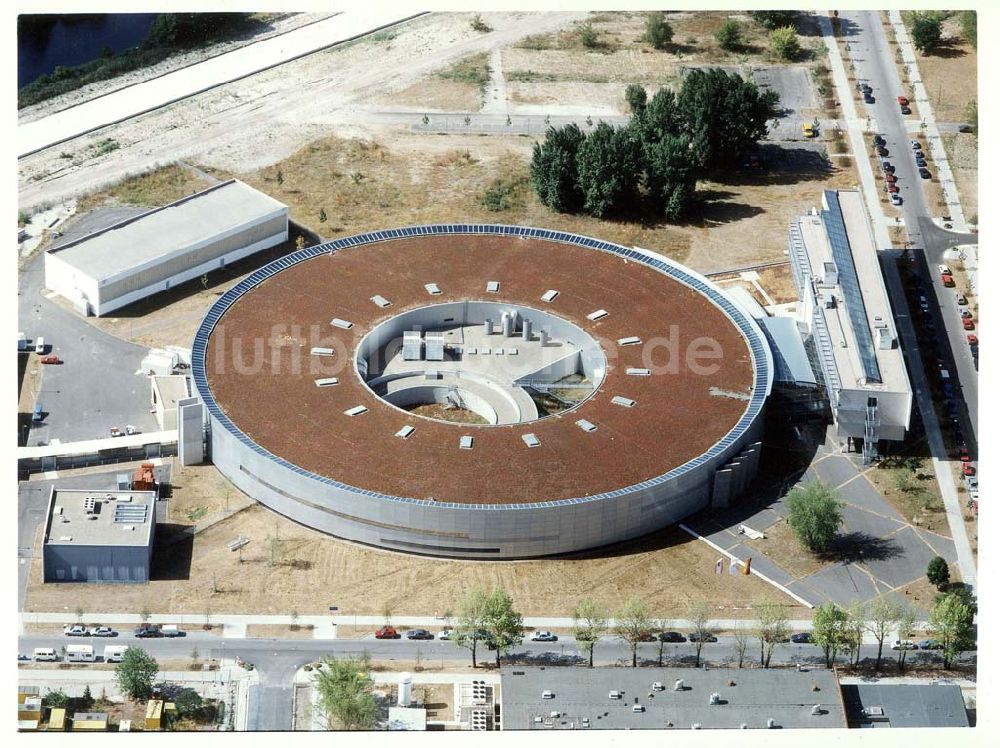 Luftbild Berlin - Adlershof - Elektronenspeicherring BESSY 2 in Berlin-Adlershof.