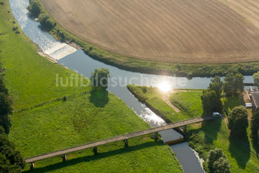 Luftaufnahme Kirchlengern - Elsezufluß in die Werre im Osten von Kirchlengern im Bundesland Nordrhein-Westfalen