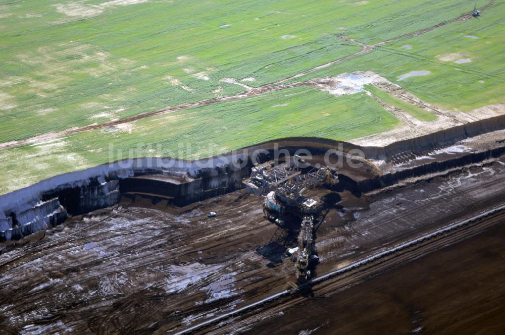 Elsteraue aus der Vogelperspektive: Elsteraue Blick auf den Tagebau Profen