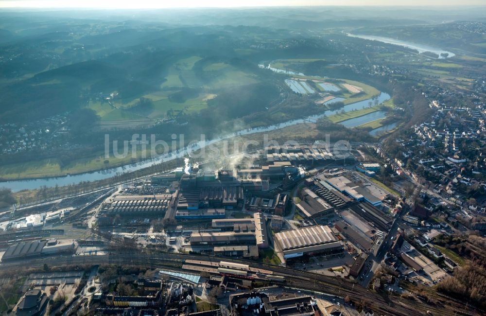 Luftbild Witten - Emission des Deutschen Edelstahlwerk an den Ruhrauen in Witten im Ruhrgebiet im Bundesland Nordrhein-Westfalen NRW