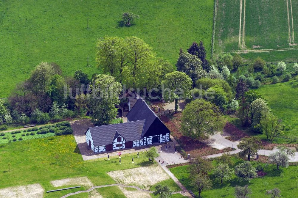 Holzwickede aus der Vogelperspektive: Emscherquellhof in Holzwickede im Bundesland Nordrhein-Westfalen