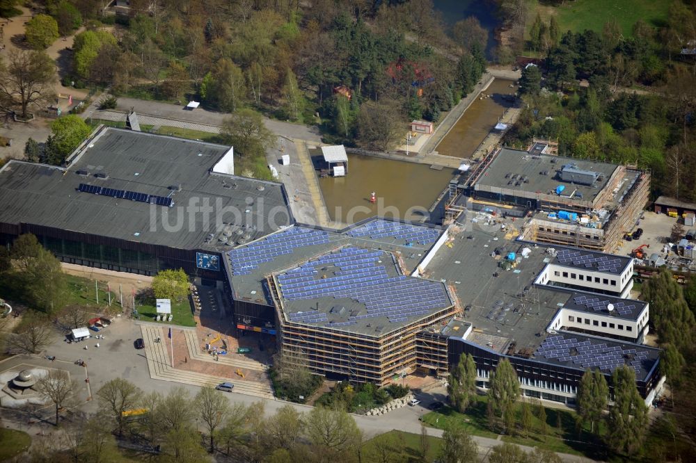 Luftaufnahme Berlin - Energetische Sanierung des FEZ Freizeit- und Erholungszentrums in der Wuhlheide im Bezirk Köpenick in Berlin