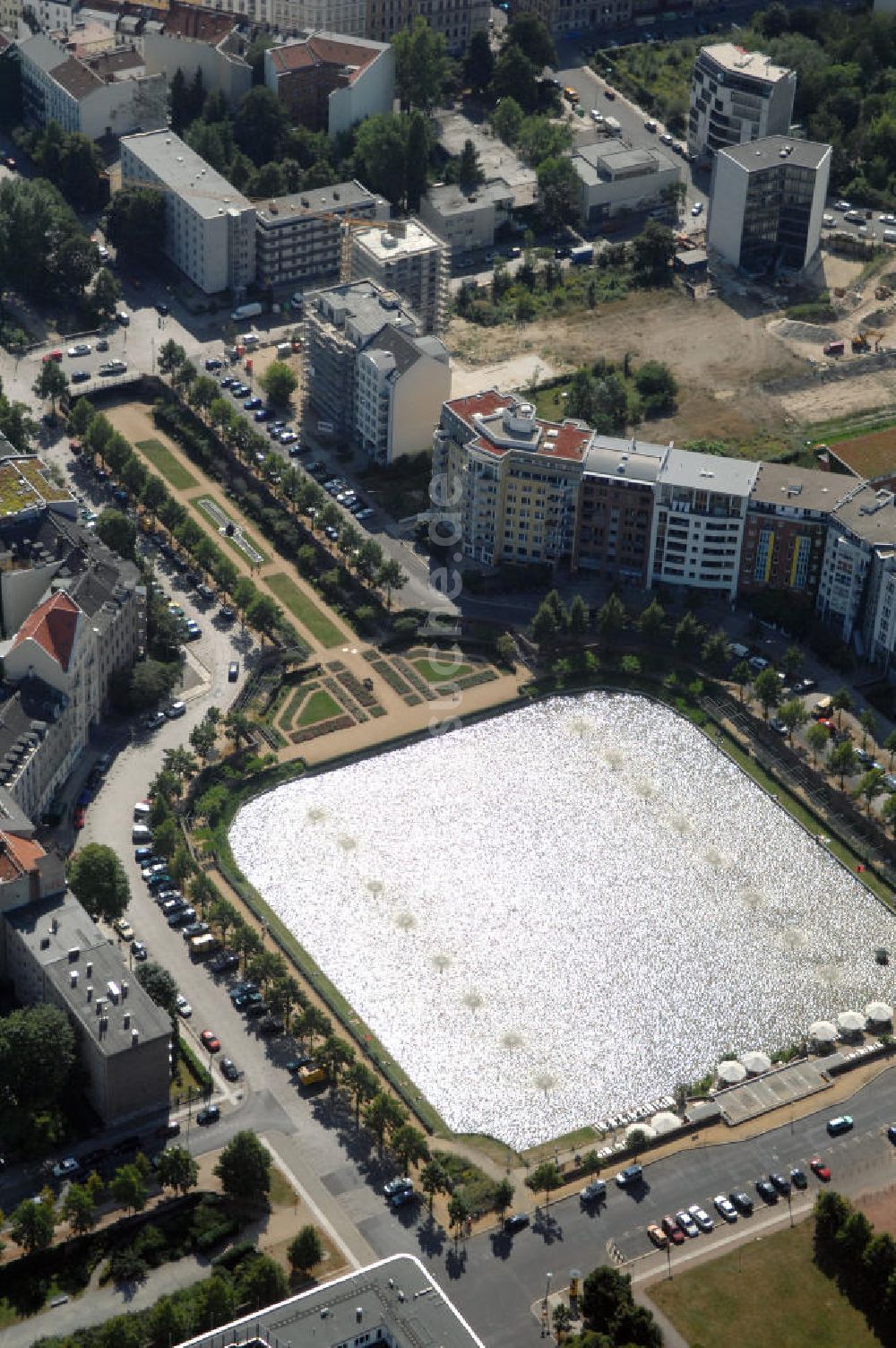 Luftbild Berlin - Engelsbecken im Stadtentwicklungsgebiet Luisenstadt zwischen Mitte und Kreuzberg