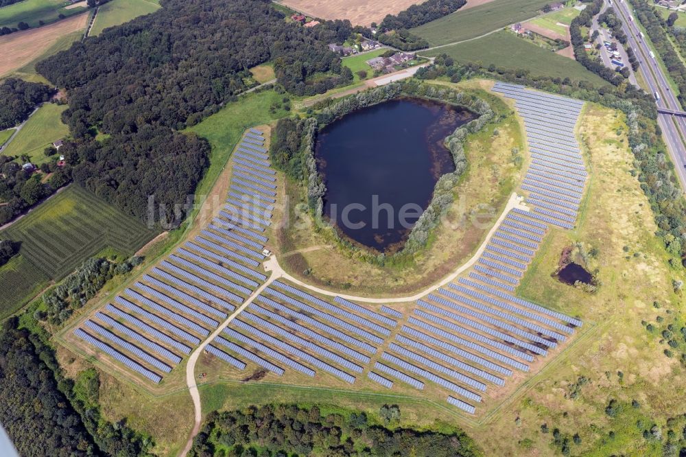 Luftaufnahme Neukirchen-Vluyen - ENNI Solarpark Mühlenfeld in Neukirchen-Vluyn im Bundesland Nordrhein-Westfalen
