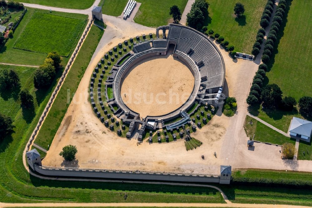 Luftbild Xanten - Ensemble des Amphitheater in Xanten im Bundesland Nordrhein-Westfalen, Deutschland