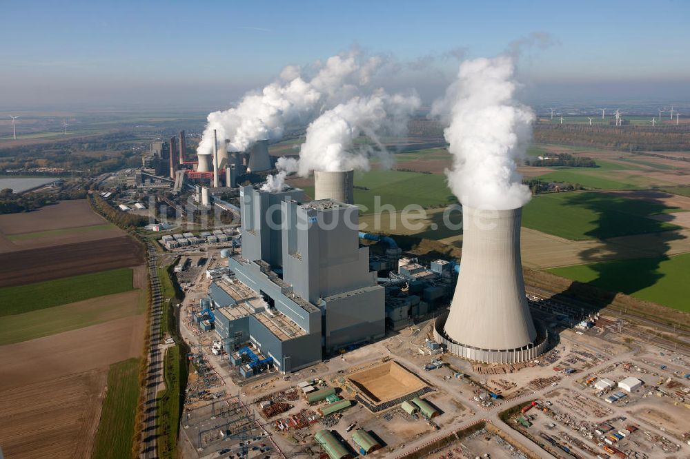 Luftbild NIEDERAUßEM - Ensemble der RWE Kohle- Kraftwerke bei Neurath und Niederaußem in Nordrhein-Westfalen