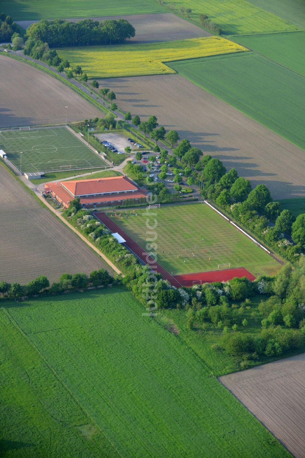 Luftbild Bergkamen - Ensemble der Sportplatzanlagen in Bergkamen im Bundesland Nordrhein-Westfalen