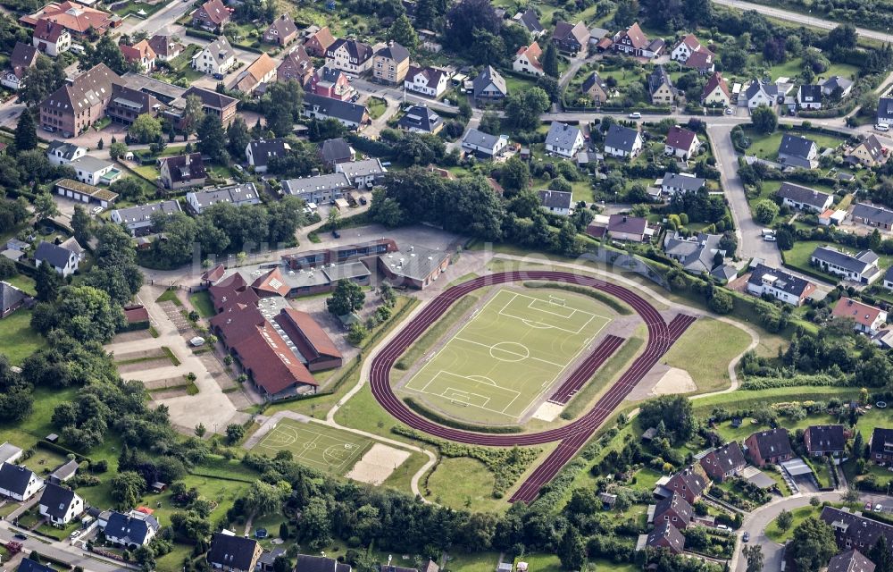 Luftbild Eutin - Ensemble der Sportplatzanlagen der Berufsschule Eutin in Eutin im Bundesland Schleswig-Holstein