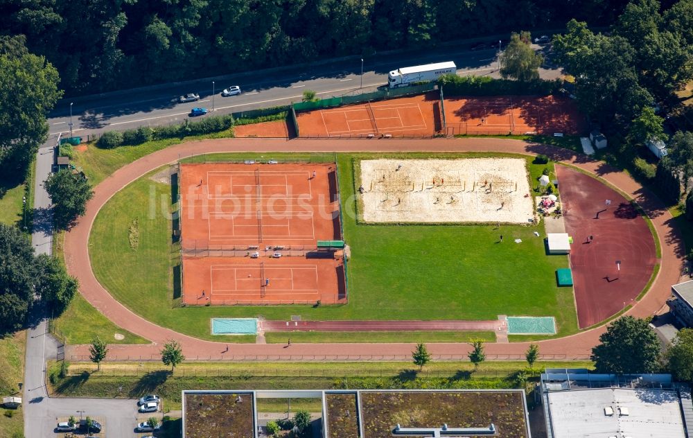 Düsseldorf von oben - Ensemble der Sportplatzanlagen Borussia Düsseldorf am Staufenplatz in Düsseldorf im Bundesland Nordrhein-Westfalen