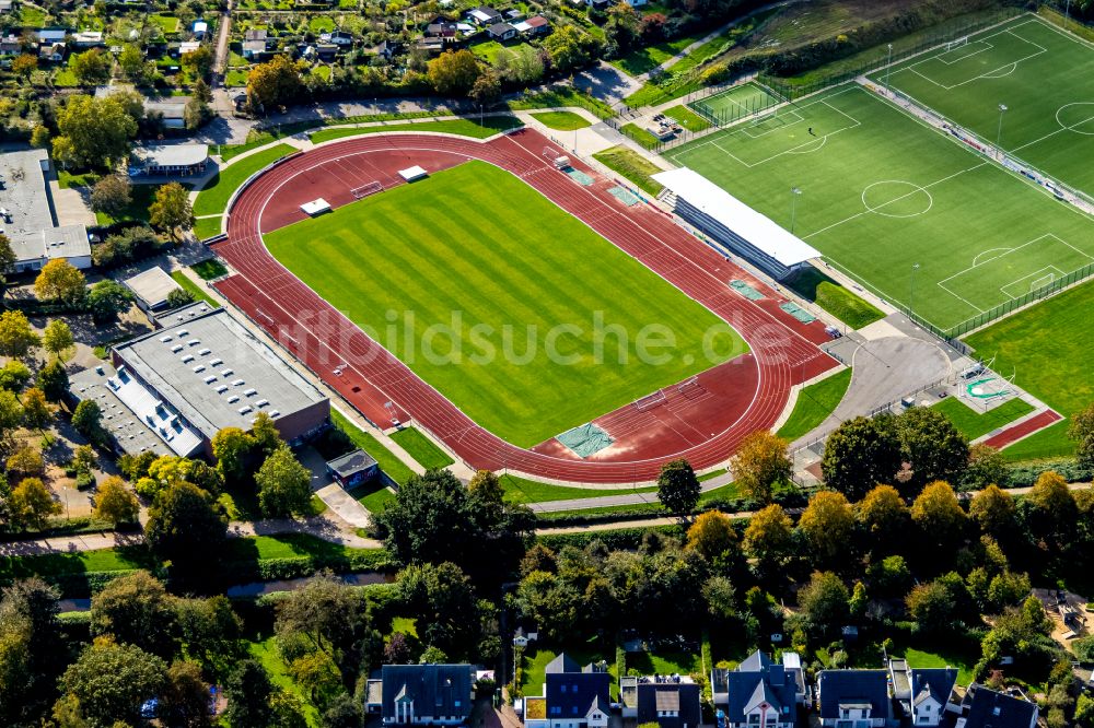 Dinslaken aus der Vogelperspektive: Ensemble der Sportplatzanlagen in Dinslaken im Bundesland Nordrhein-Westfalen