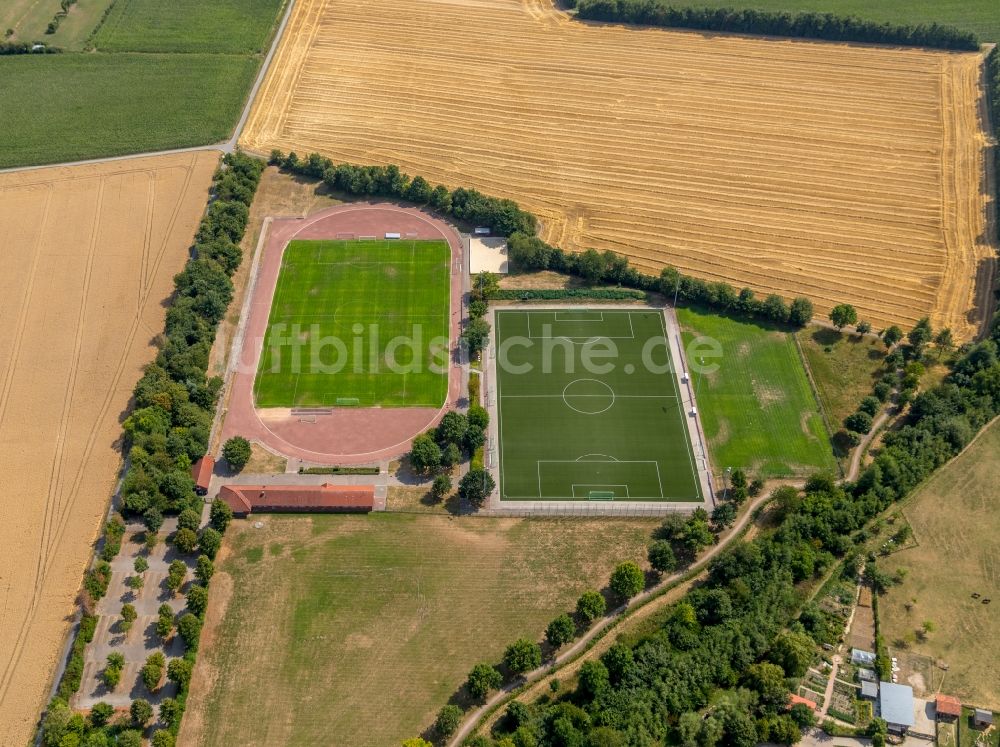 Everswinkel von oben - Ensemble der Sportplatzanlagen des SC DJK Everswinkel in Everswinkel im Bundesland Nordrhein-Westfalen, Deutschland