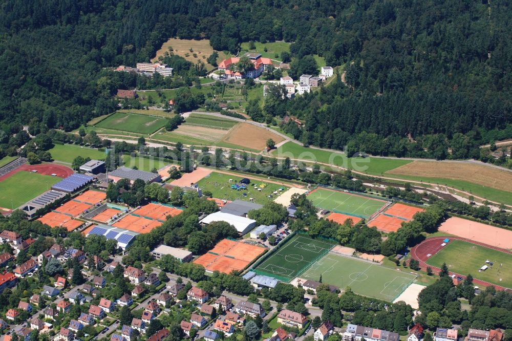 Luftbild Freiburg im Breisgau - Ensemble der Sportplatzanlagen in Freiburg im Breisgau im Bundesland Baden-Württemberg