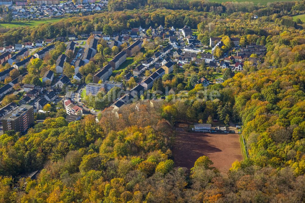 Luftaufnahme Hagen - Ensemble der Sportplatzanlagen Freiheitsplatz in Hagen im Bundesland Nordrhein-Westfalen, Deutschland