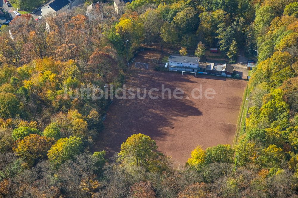 Hagen von oben - Ensemble der Sportplatzanlagen Freiheitsplatz in Hagen im Bundesland Nordrhein-Westfalen, Deutschland