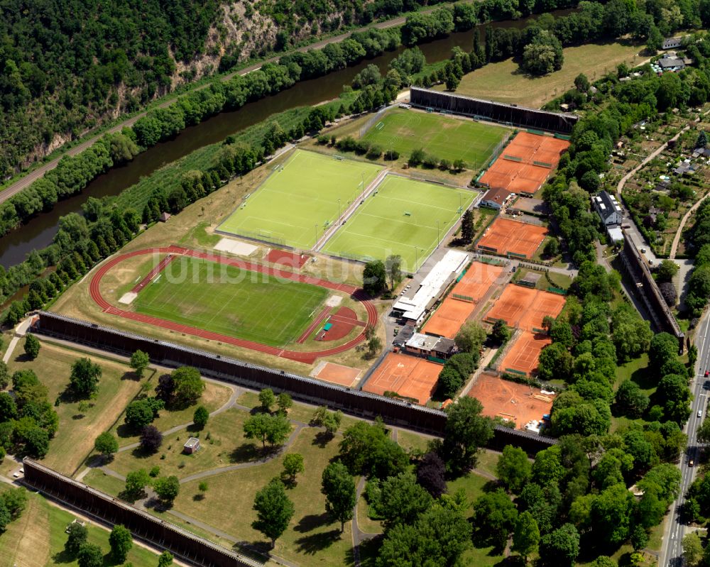 Luftaufnahme Bad Kreuznach - Ensemble der Sportplatzanlagen Friedrich-Moebus-Stadion in Bad Kreuznach im Bundesland Rheinland-Pfalz, Deutschland