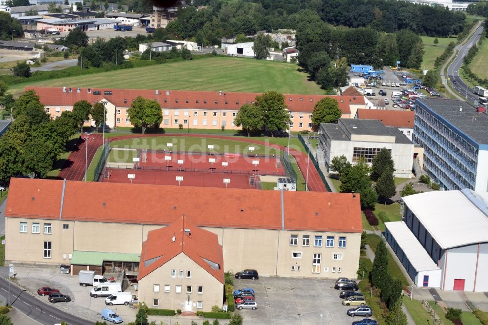 Kamenz aus der Vogelperspektive: Ensemble der Sportplatzanlagen des Gotthold-Ephraim-Lessing-Gymnasiums in Kamenz im Bundesland Sachsen