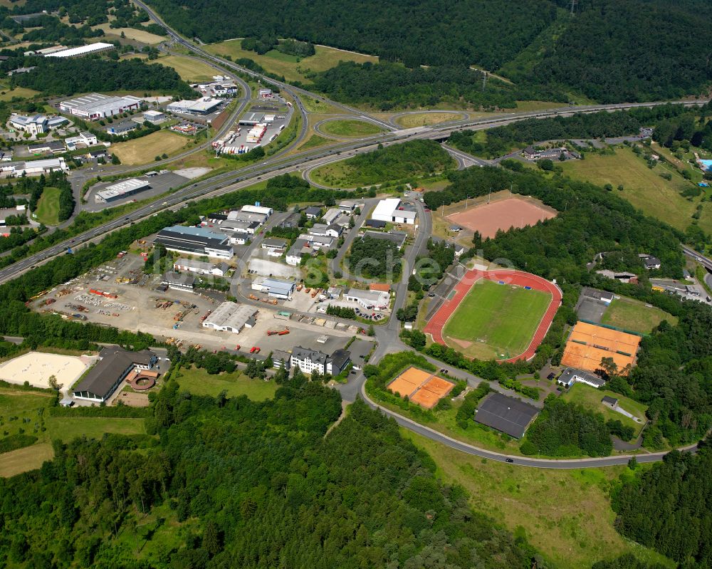 Hörbach aus der Vogelperspektive: Ensemble der Sportplatzanlagen in Hörbach im Bundesland Hessen, Deutschland